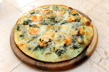 Spinach Garlic Pizza