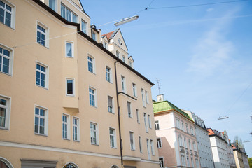 Fototapeta na wymiar Häuserzeile in München