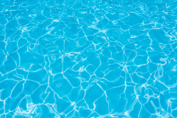 Ripple water in swimming pool