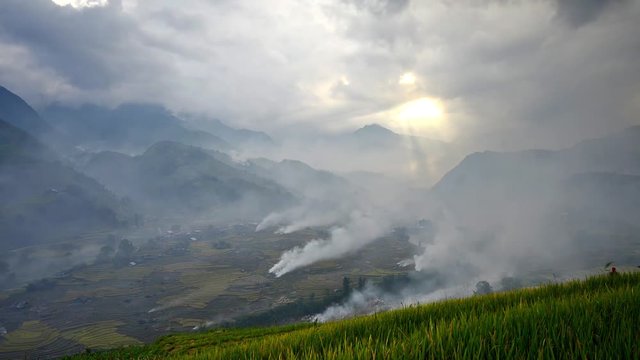 Timelapse video of Rice terrace at Sapa valley in a cloudy day, Vietnam 