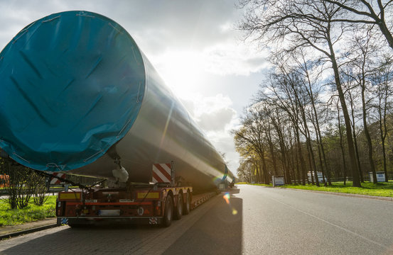 Schwertransport Windkraftanlage (Rumpfsegmente) 1