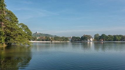 Fototapeta na wymiar View of lake at Kandy, Sri lanka