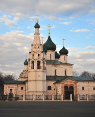 Fototapeta na wymiar Church of Prophet Elijah, Yaroslavl, Russia
