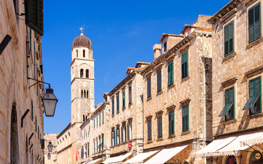 Fototapeta na wymiar Dubrovnik Stradun Franciscan belfry