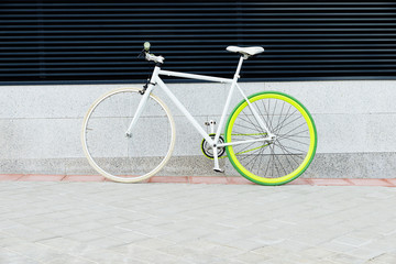 Obraz na płótnie Canvas City bicycle fixed gear on wall.