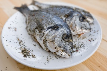 Cooking fish on the grill