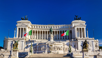 Fototapeta na wymiar Monumento Nazionale a Vittorio Emanuele II in Rome