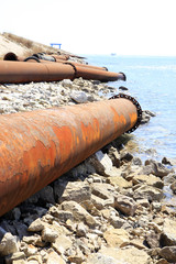The rusty iron pipe
