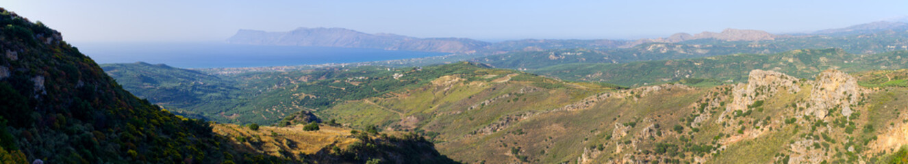 Obraz premium Hills near Polyrrinia village on Crete - Greece