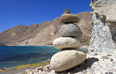  piedras zen equilibrio totem playa cala san pedro almería 0958-f16