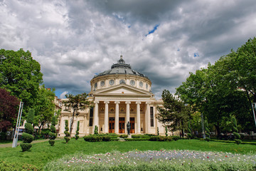 Fototapeta na wymiar Romanian Athenaeum in Bucharest, Romania.
