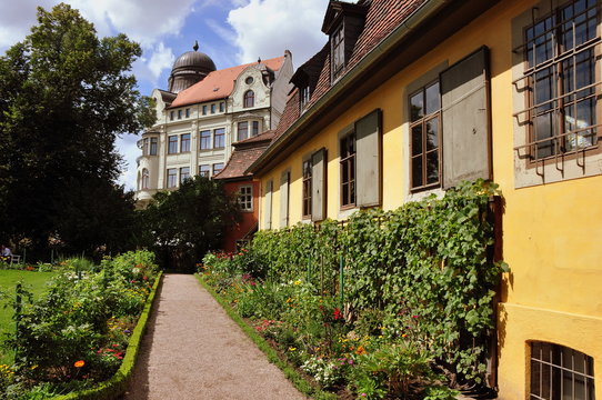 Goethestadt Weimar -  Im Garten hinter Goethes Wohnhaus