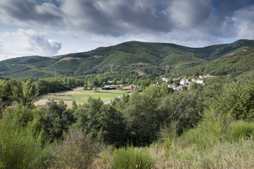 Fototapeta na wymiar Views of Nocedo de Gordon, a small town in the municipality of La Pola de Gordon, in Leon Province, Spain
