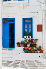 Fototapeta na wymiar Traditional street of Mykonos island in Greece