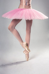 Ballet dancer standing on pointes