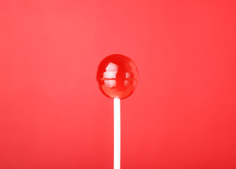 red round lollipop