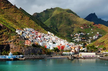 Fototapete Harbour of Santa Cruz de Tenerife, Canary Islands, Spain © Rechitan Sorin