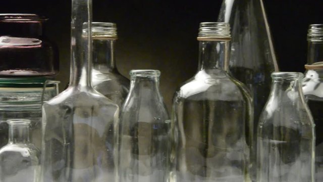Ապակի Stėklos زجاج  কাঁচ Lasi Sklo 玻璃 Vetro แก้ว Cam Стекло شووشە  Vidrio Sticlă ガラス Glass 유리 Glas Staklo &Uuml;veg شیشه  कांच Verre זכוכית