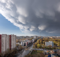 Fototapeta premium A rare atmospheric phenomenon MAMMATUS over spring Moscow.