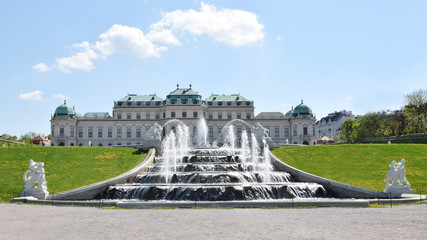 Fototapeta na wymiar Wien Belvedere, Schloss, Wasserspiele, Oberes Belvedere