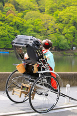 人力車と舞妓