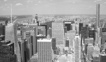 Aerial black and white picture of Manhattan, New York City.