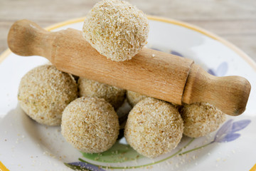 chicken meatballs worked with breadcrumbs