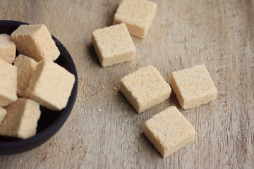 brown cane sugar cube