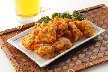 鶏の唐揚げとビール　Fried chicken and beer
