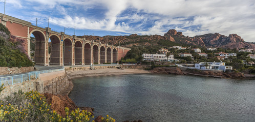 Viaduc à Anthéor Cap Roux