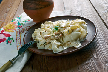Italian pasta with chicken and cream sauce