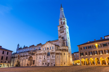 Duomo di Modena with Ghirlandina tower