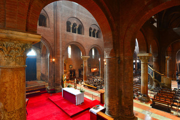 le duomo de mod&egrave;ne, en italie