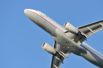 Airplane © Tomasz Warszewski