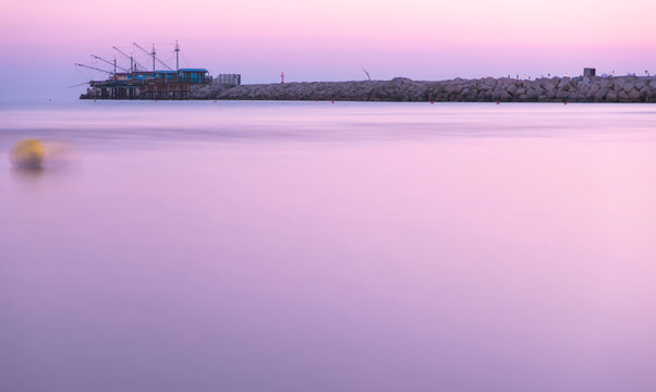 Alba rosa al porto