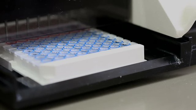 Manufactured Microplate in Compact programmable 8-channel washer aspirator 