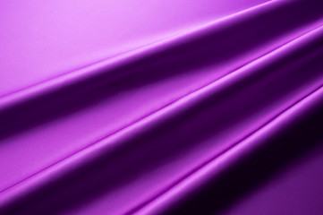 紫色のサテンのドレープ