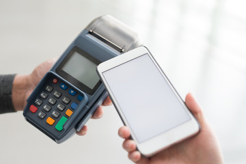 Customer pay by cellphone