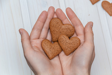 gingerbread in hand