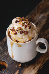 Caramel Ice cream with sauce