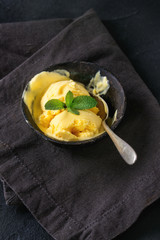 Mango ice cream