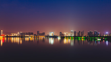 Fototapeta premium night city skyline view