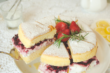 strawberry cake
