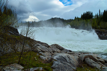 Norwegen, Wasserfall