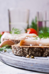 Sandwich with salty bacon