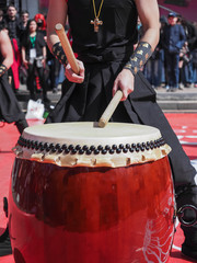 Fototapeta na wymiar Musicians play drums