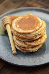 Pancakes Teller Honig
