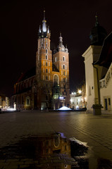 Fototapeta na wymiar Saint Mary's Church in Krakow 