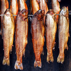 geräucherter Fisch aus dem Räucherofen