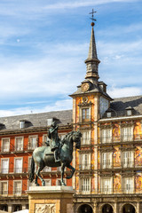 Naklejka na ściany i meble Statue of Philip III at Mayor plaza in Madrid